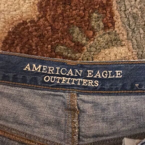 EUC AMERICAN EAGLE 8 VINTAGE HI RISE JEAN SHORT - Picture 8 of 11